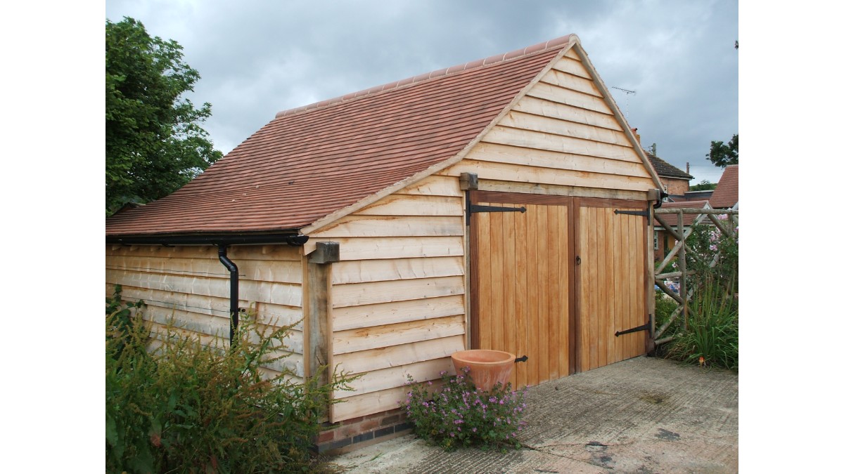 Birtsmorton - Front of garage